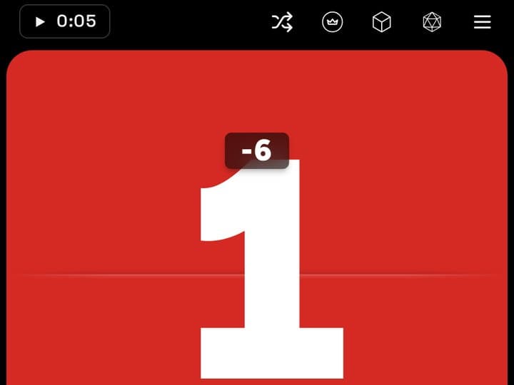 A player tile glowing red at 1 life