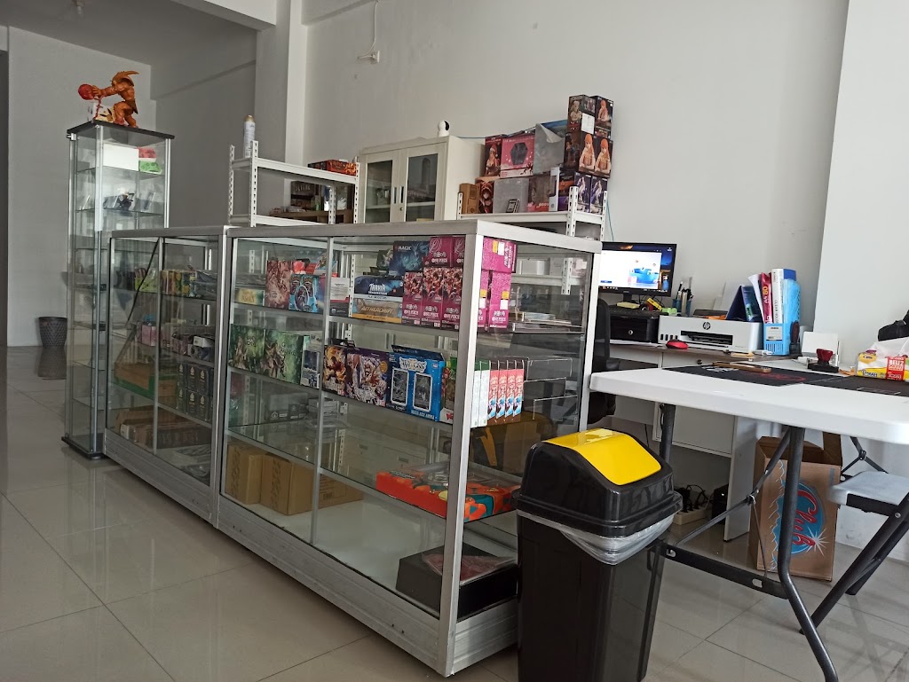 Raku Hobby Shop
