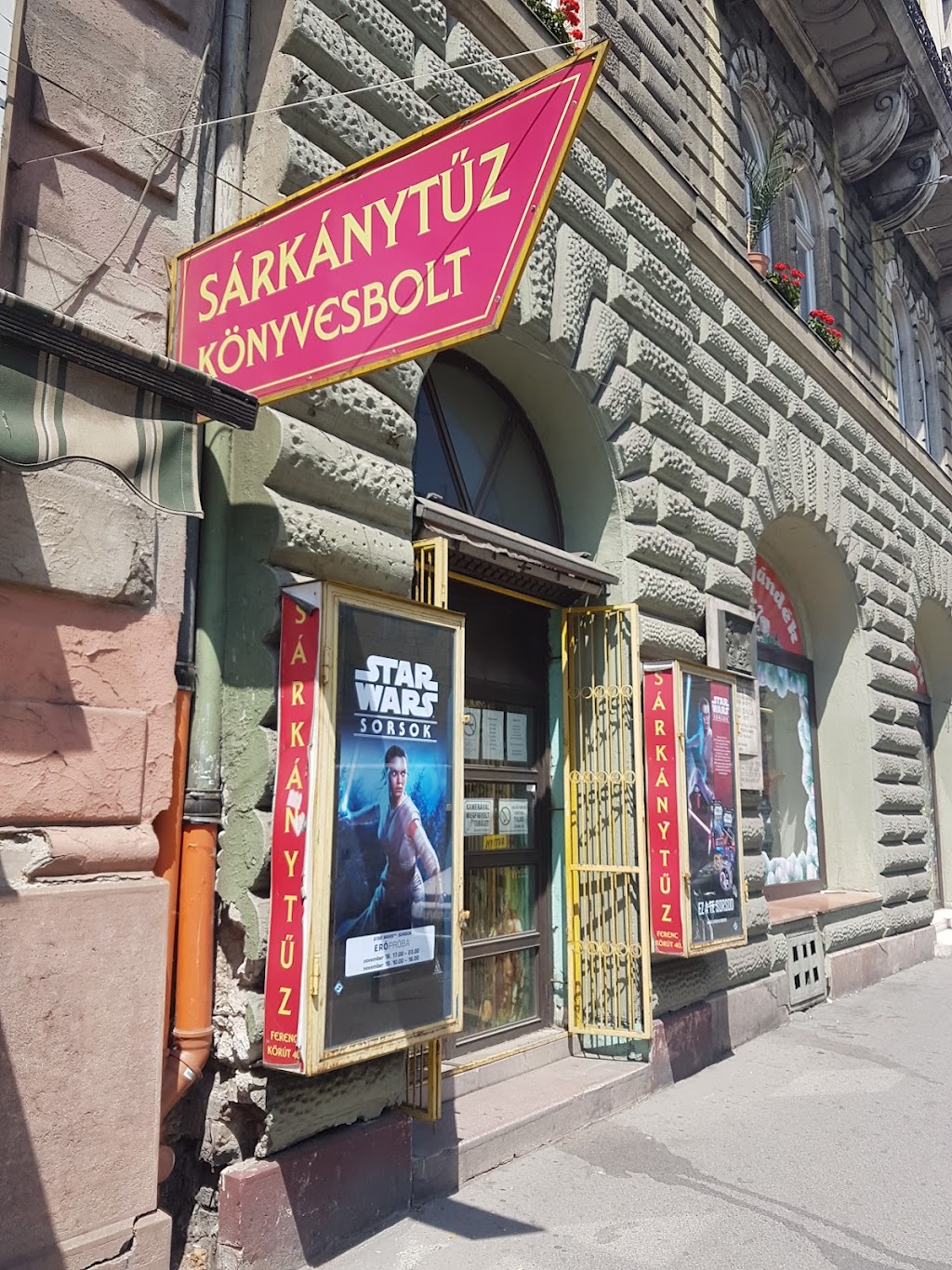 Sarkanytuz - Budapest
