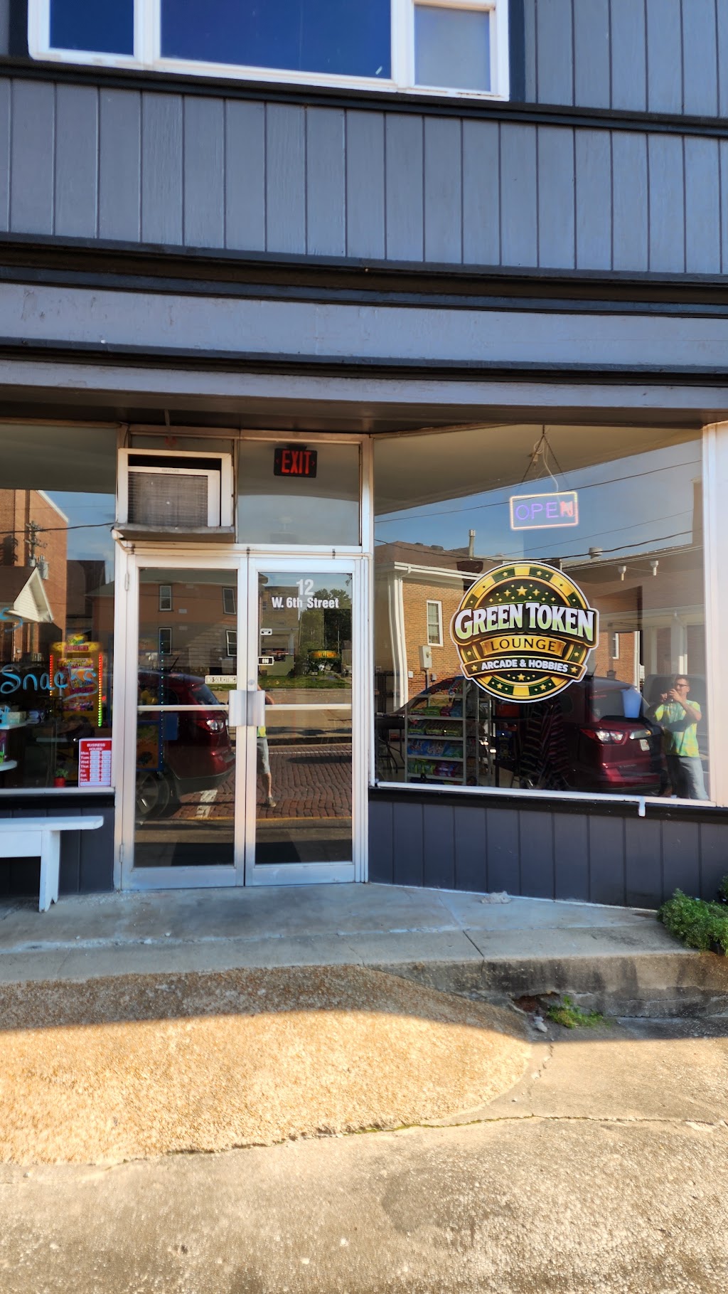 Green Token Lounge